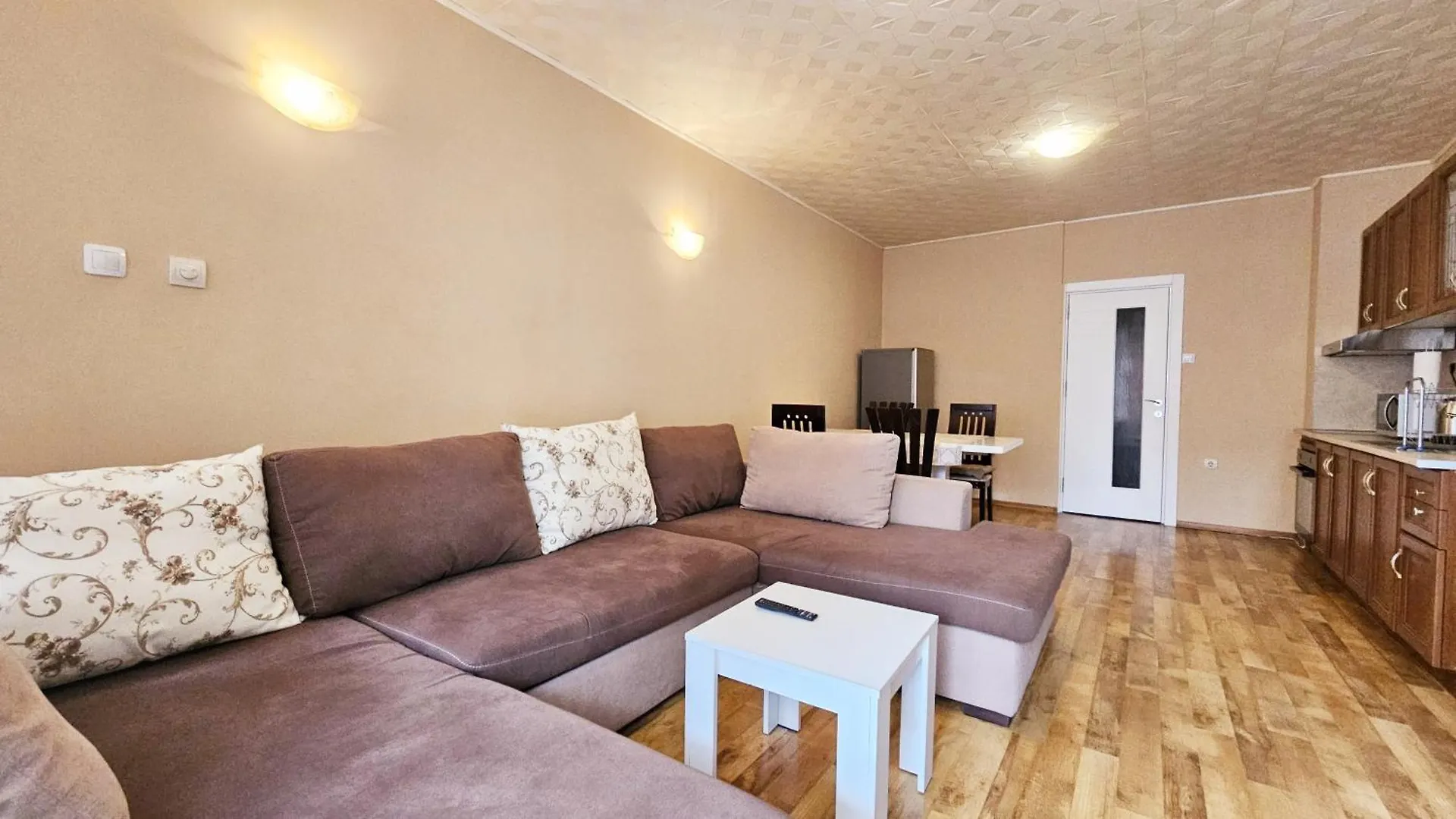 Green House Burgas Apartment